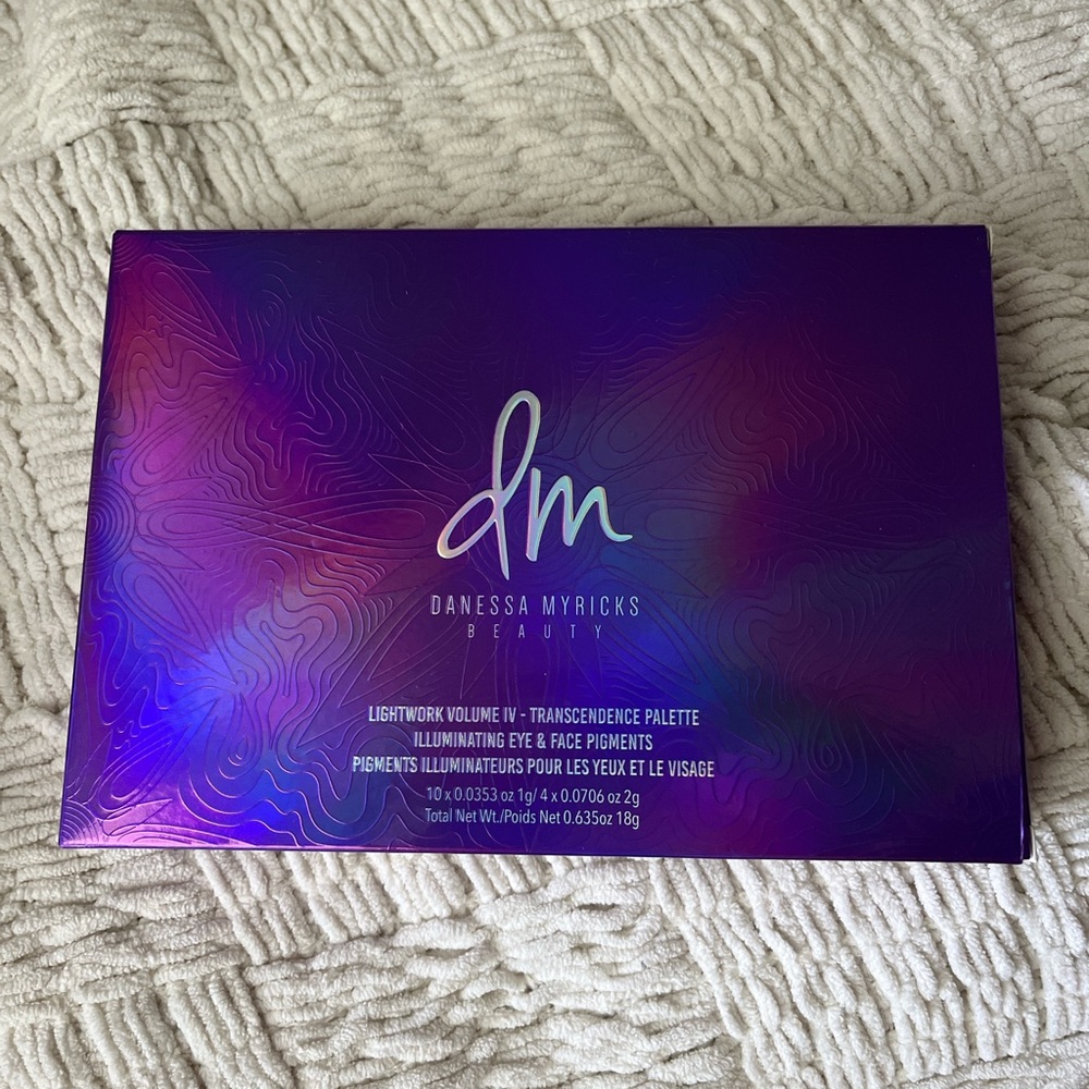 Danesas Myricks Beauty Lightwork IV Transcendence palette BNWT
